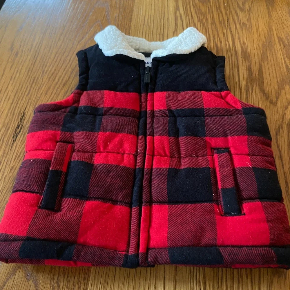 Old Navy Kids 6-12 months Plaid Outdoor Vest
